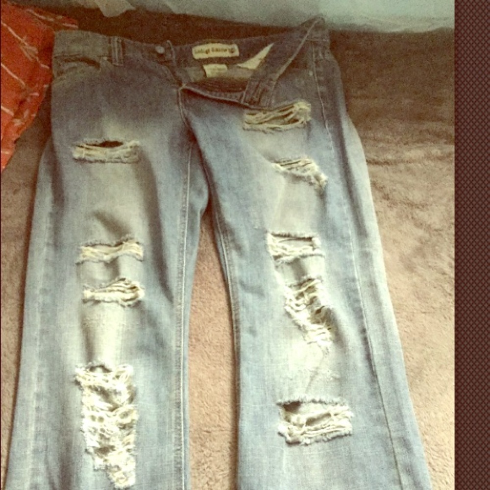 I.ndigo S.aints ripped low rise jeans size 9